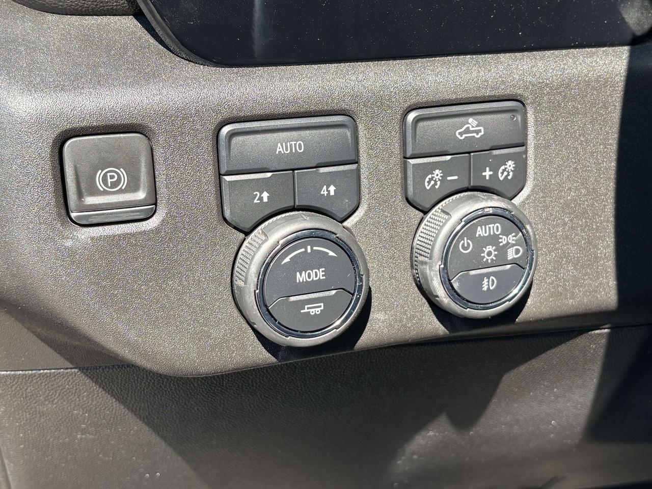 2023 Chevrolet Silverado 1500 RST 4WD Crew Cab   8 Cylinder   Clean Carfax Photo