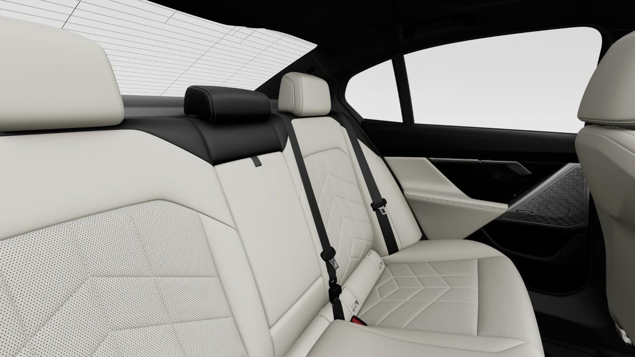 2027 BMW 530 i xDrive 4dr All-Wheel Drive Sedan Photo