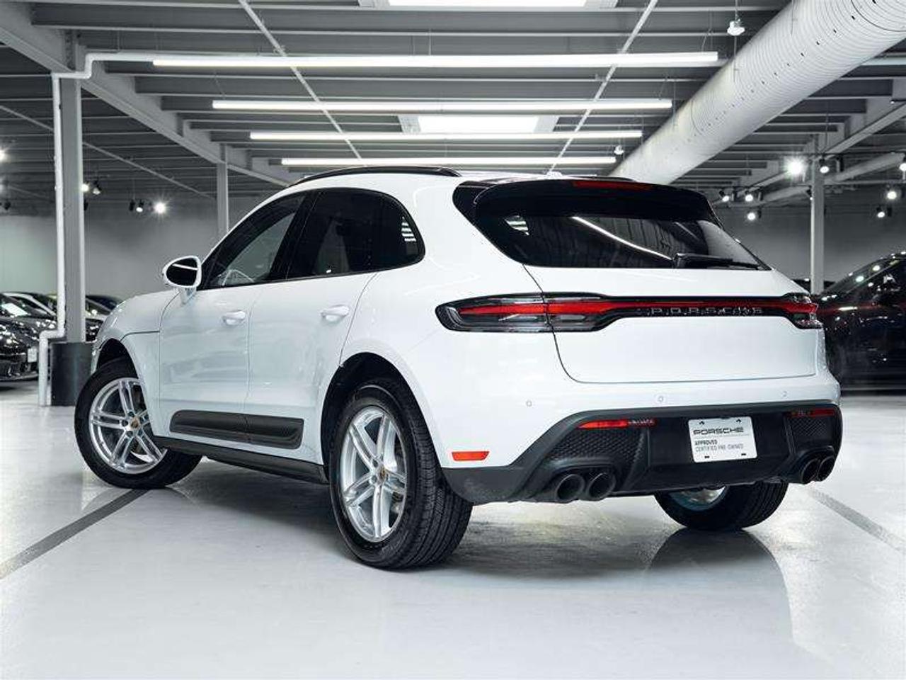 2026 Porsche Macan AWD Photo