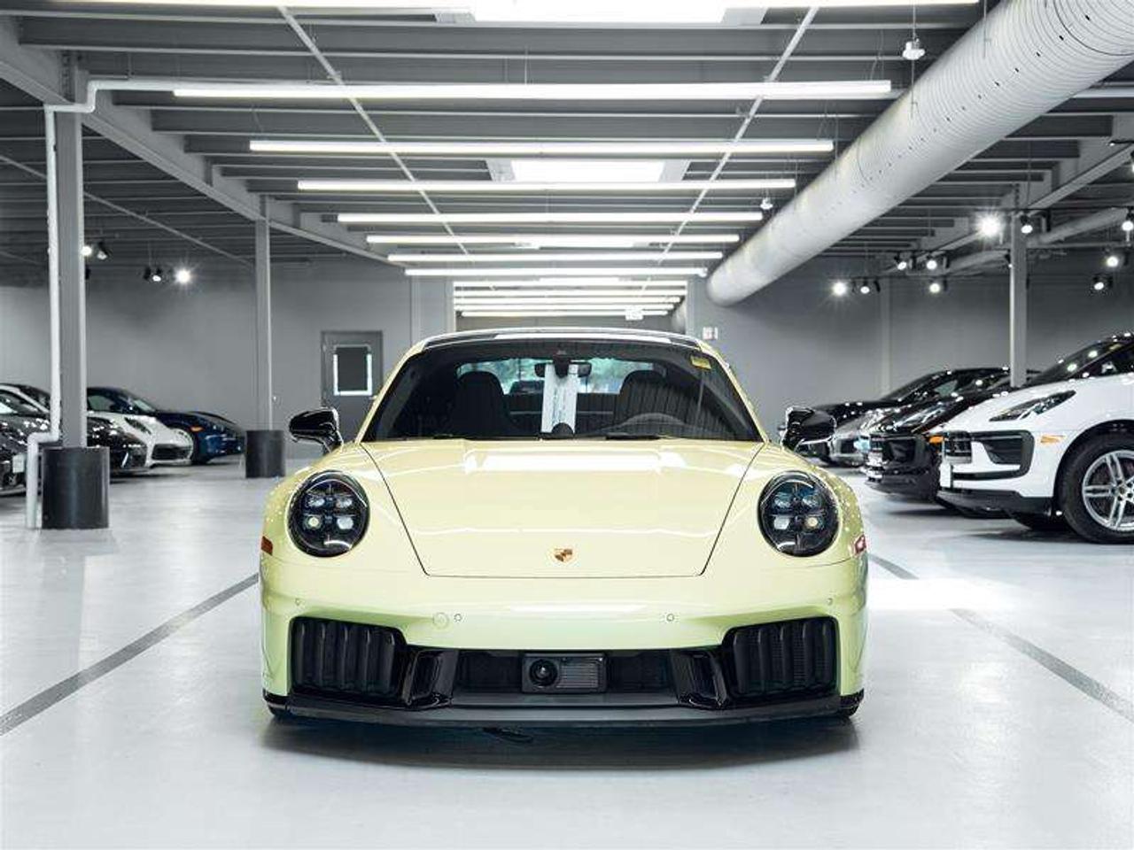 2025 Porsche 911 Carrera 4 GTS Coupe Photo