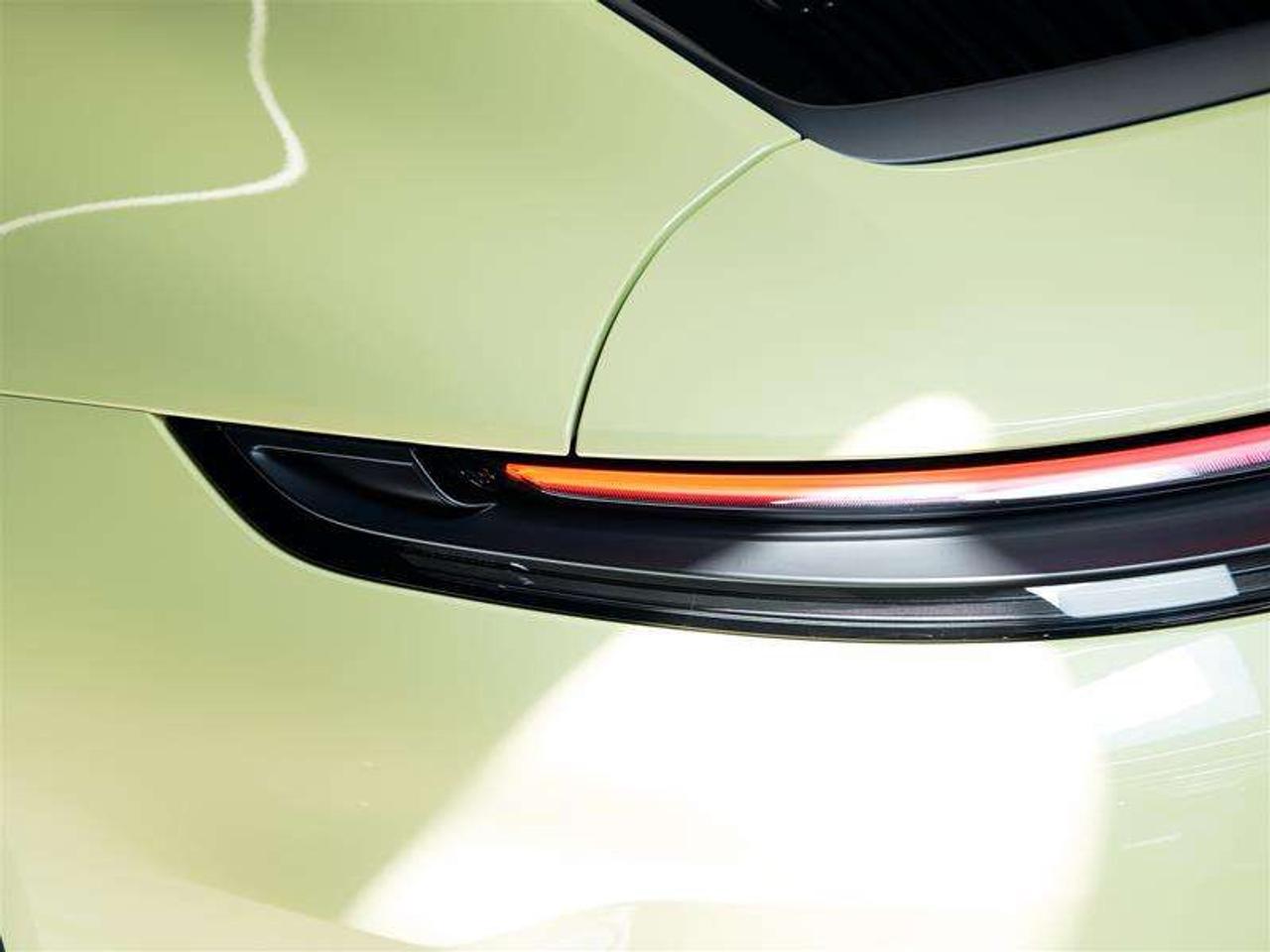 2025 Porsche 911 Carrera 4 GTS Coupe Photo