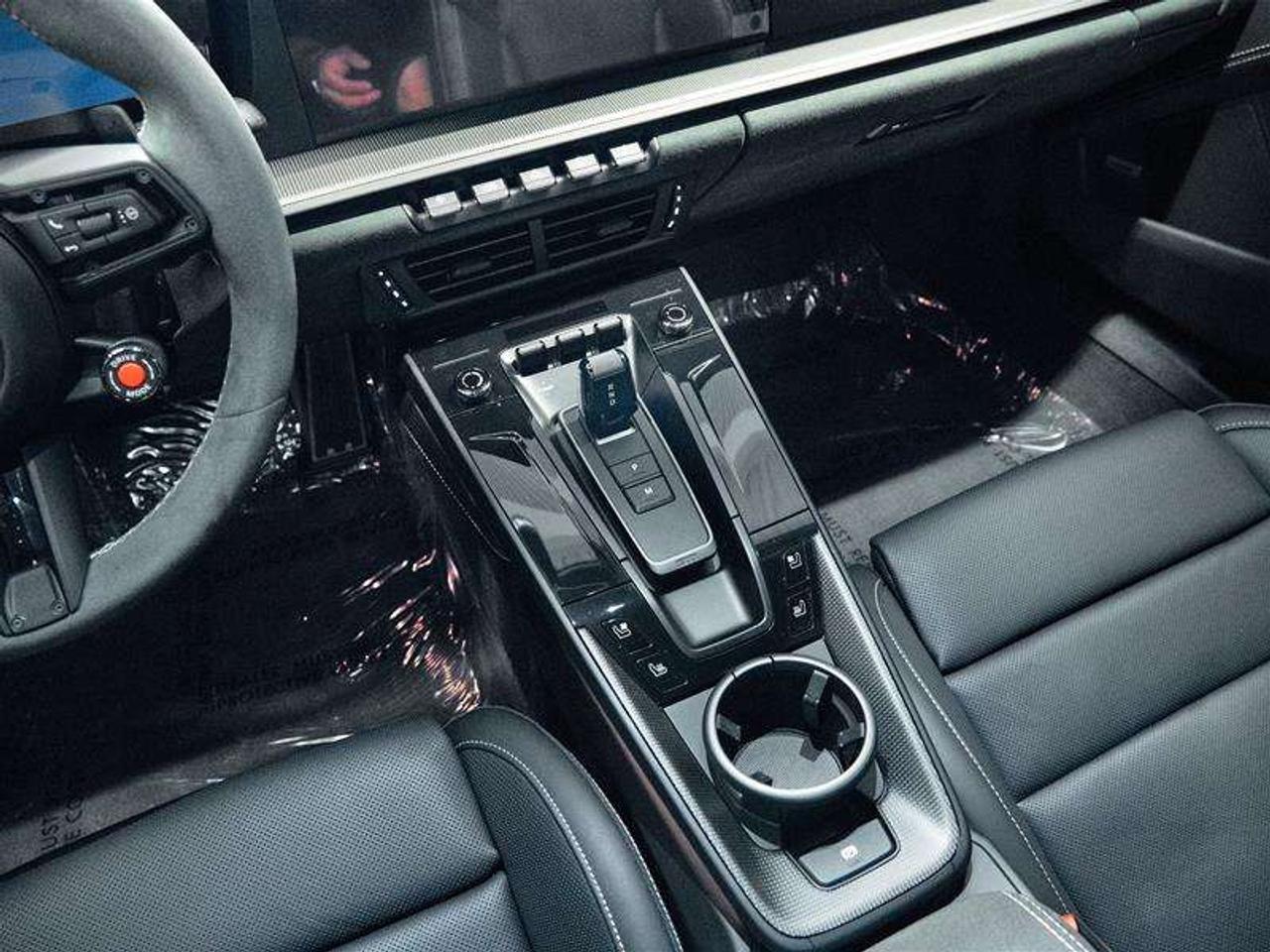2025 Porsche 911 Carrera 4 GTS Coupe Photo