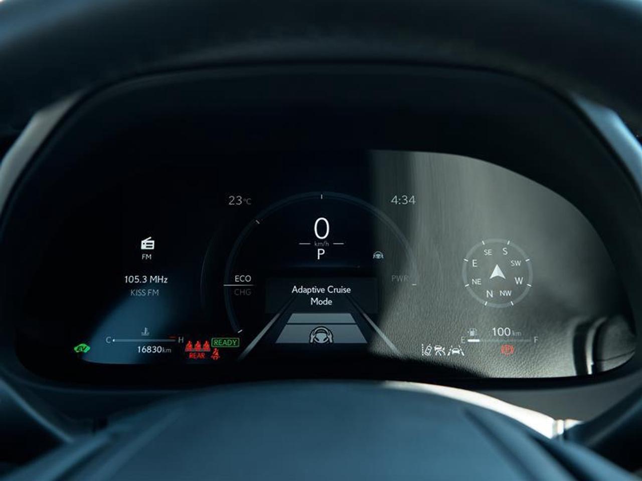 2025 Lexus UX 300h AWD Photo