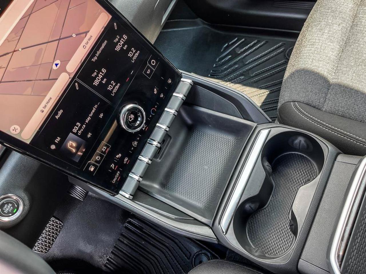 2026 GMC Terrain AWD Elevation | Navigation | Heated Seats & Steering Wheel | Blind-Spot | Adaptive Cruise | CarPlay Photo