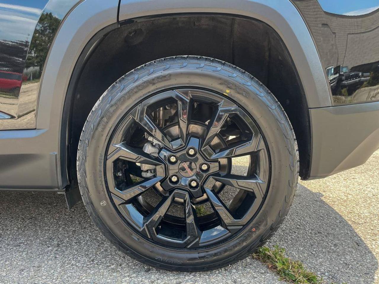 2026 GMC Terrain AWD Elevation | Navigation | Heated Seats & Steering Wheel | Blind-Spot | Adaptive Cruise | CarPlay Photo