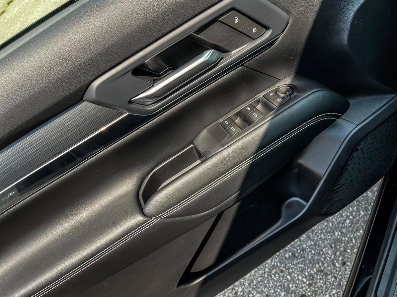 2026 GMC Terrain AWD Elevation | Navigation | Heated Seats & Steering Wheel | Blind-Spot | Adaptive Cruise | CarPlay Photo