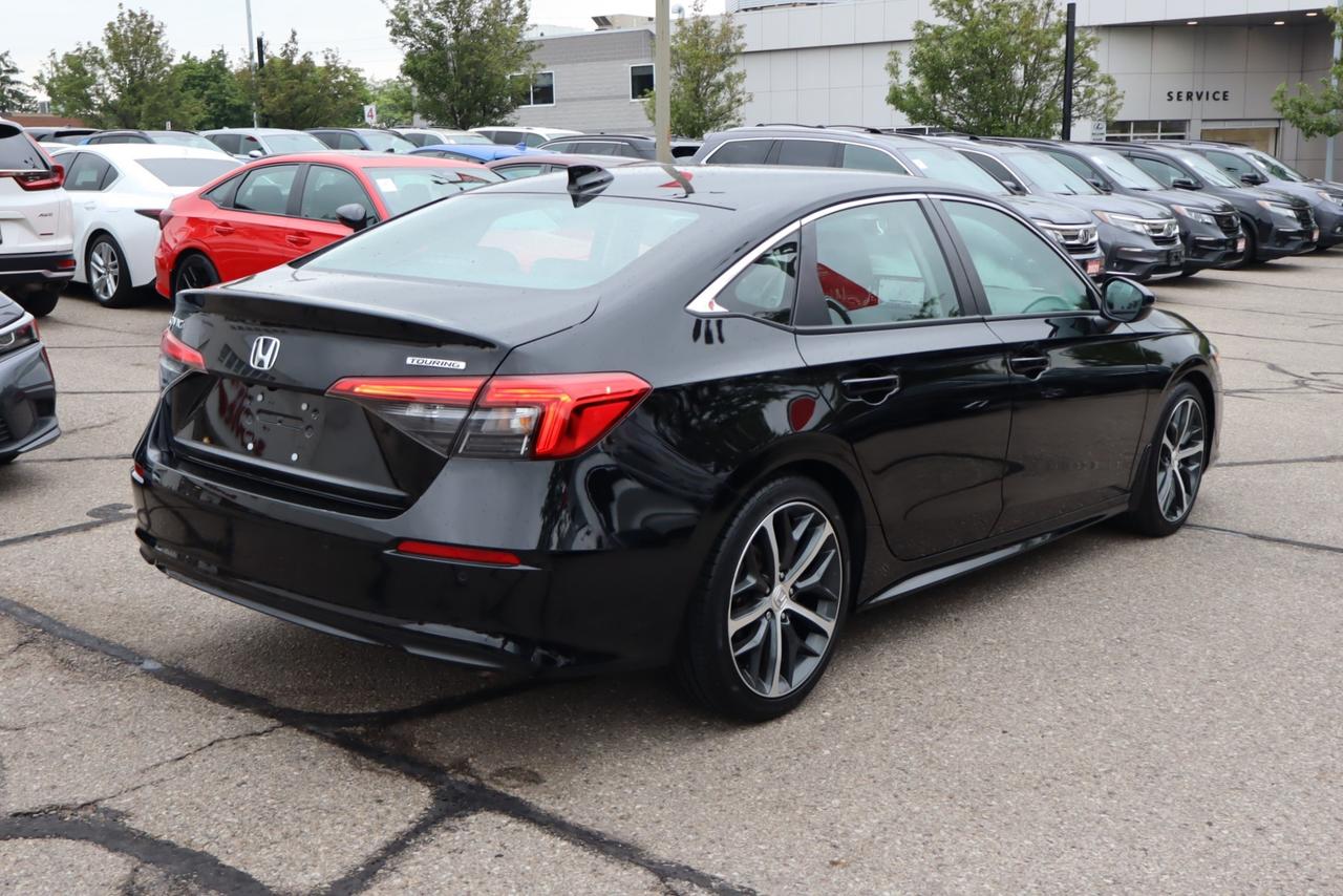 2023 Honda Civic Touring 4dr Sedan Photo