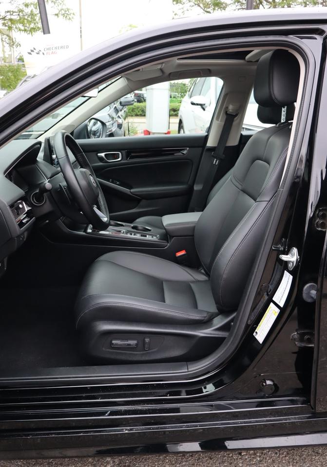 2023 Honda Civic Touring 4dr Sedan Photo