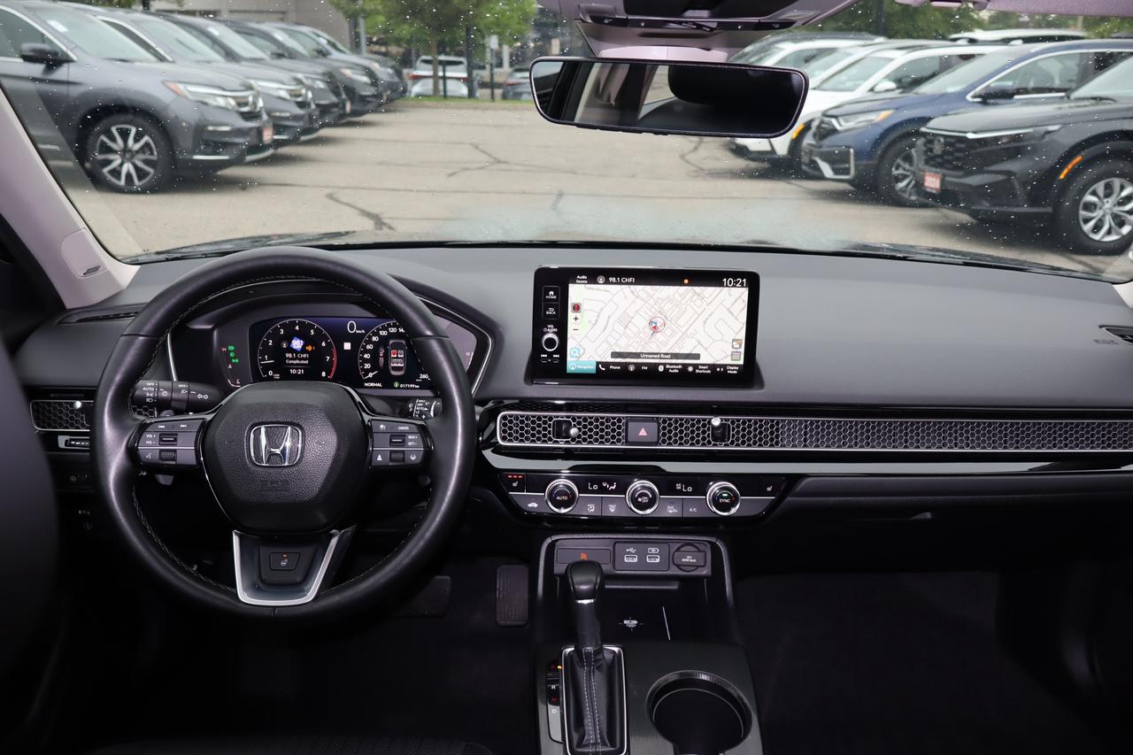 2023 Honda Civic Touring 4dr Sedan Photo