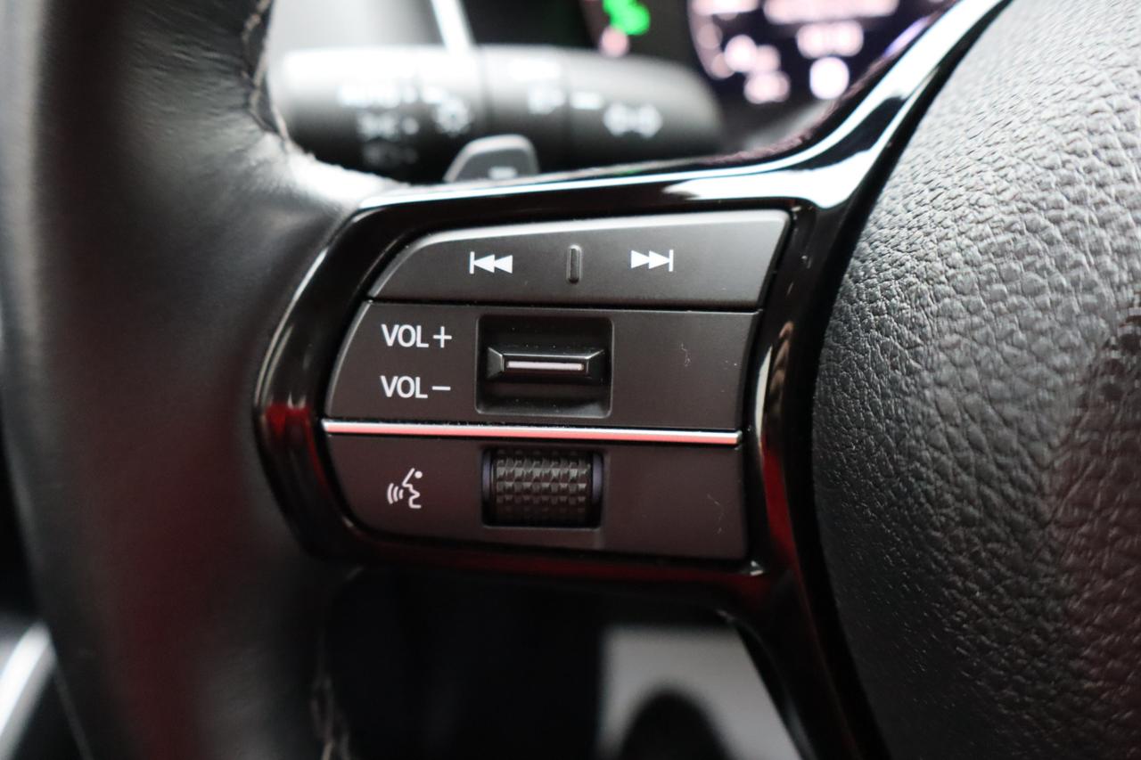 2023 Honda Civic Touring 4dr Sedan Photo