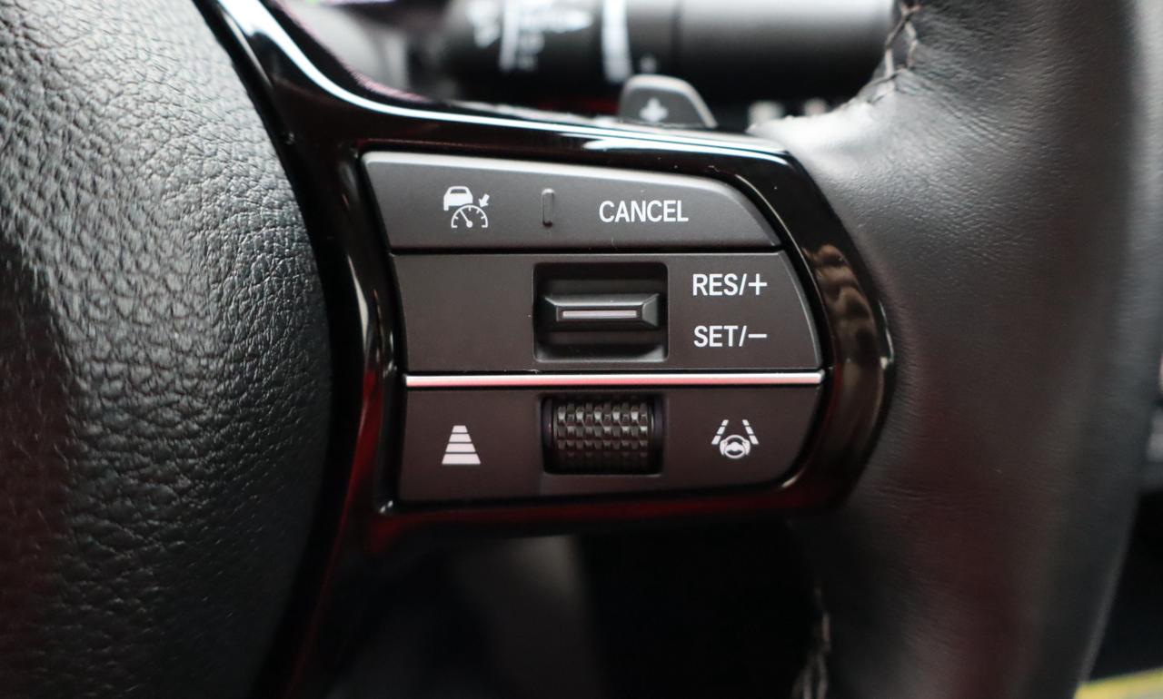 2023 Honda Civic Touring 4dr Sedan Photo