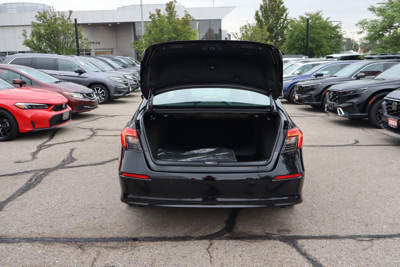 2023 Honda Civic Touring 4dr Sedan Photo