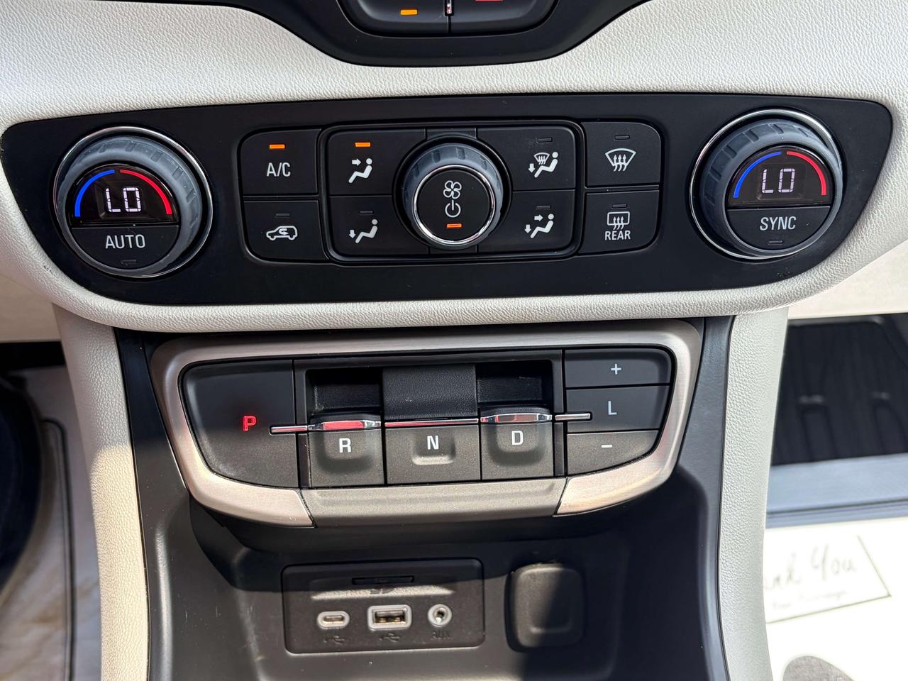 2023 GMC Terrain DENALI/LOADED!! CALL NAPANEE 613-354-2100 Photo
