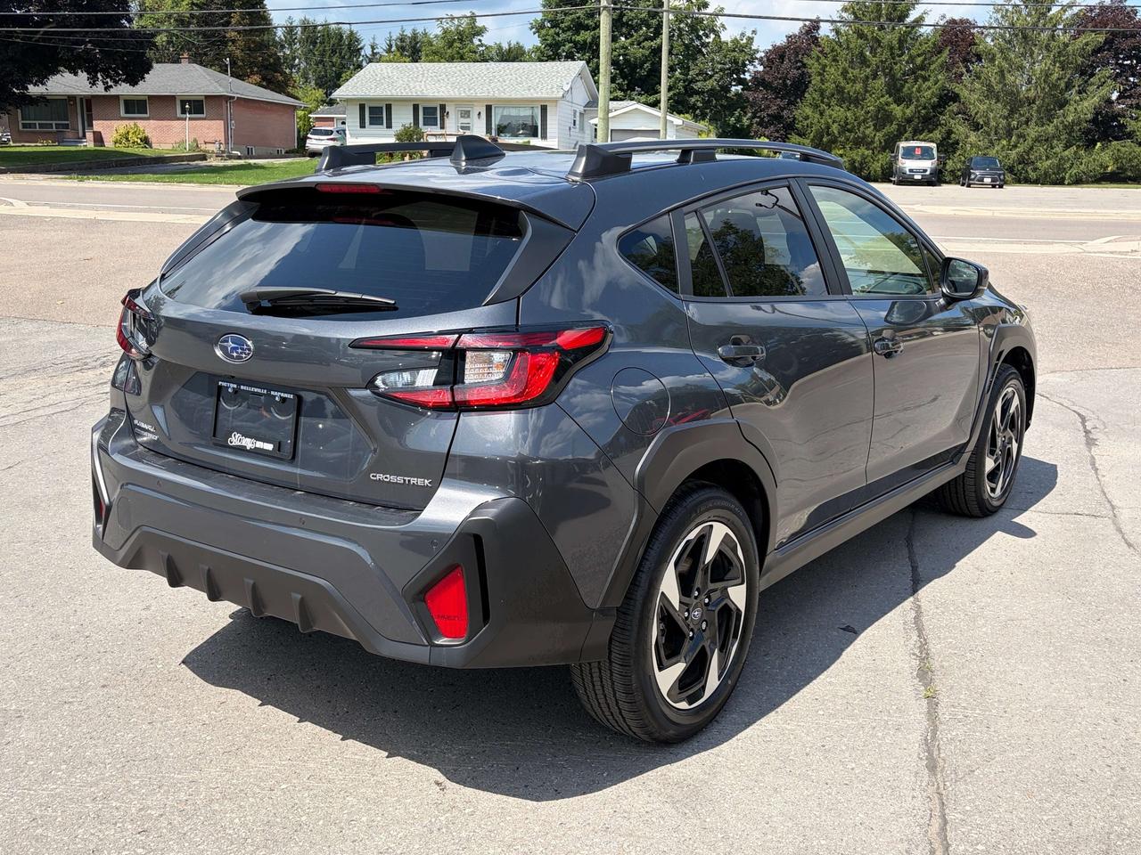 2024 Subaru Crosstrek LIMITED/LEATHER/PWR ROOF/HEATED SEATS/CALL NAPANEE Photo4
