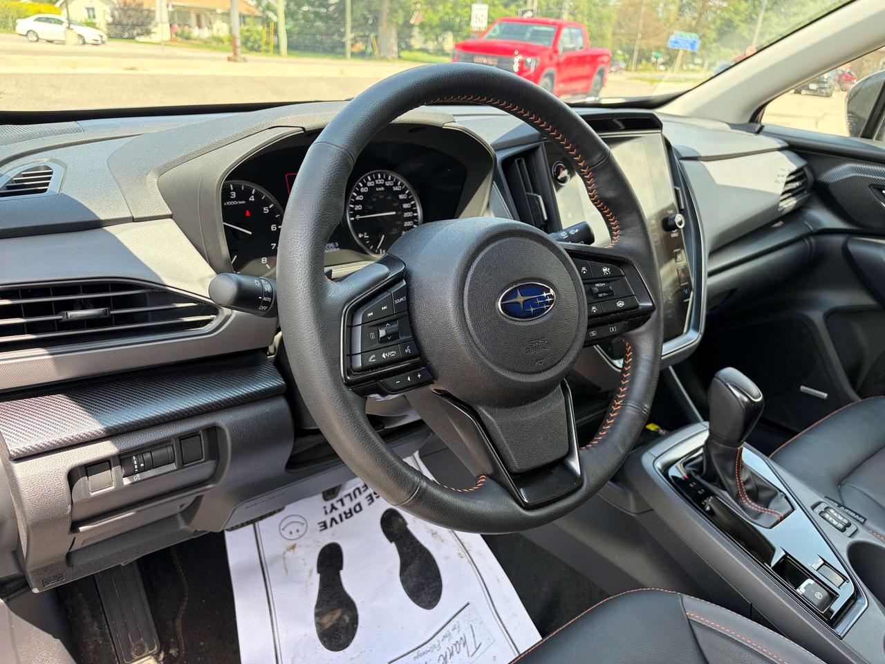 2024 Subaru Crosstrek LIMITED/LEATHER/PWR ROOF/HEATED SEATS/CALL NAPANEE Photo