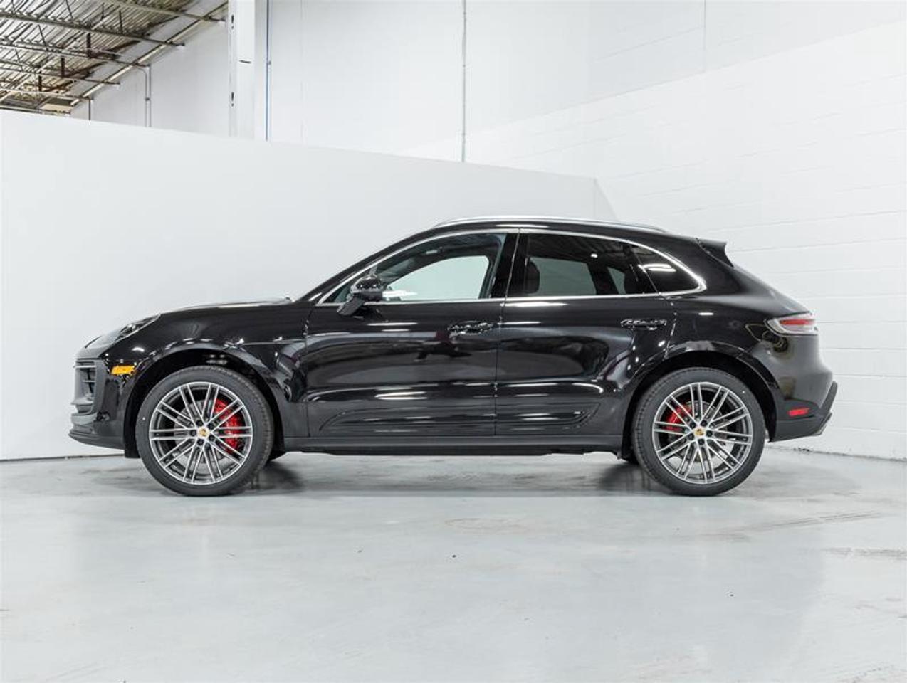 2026 Porsche Macan  Photo