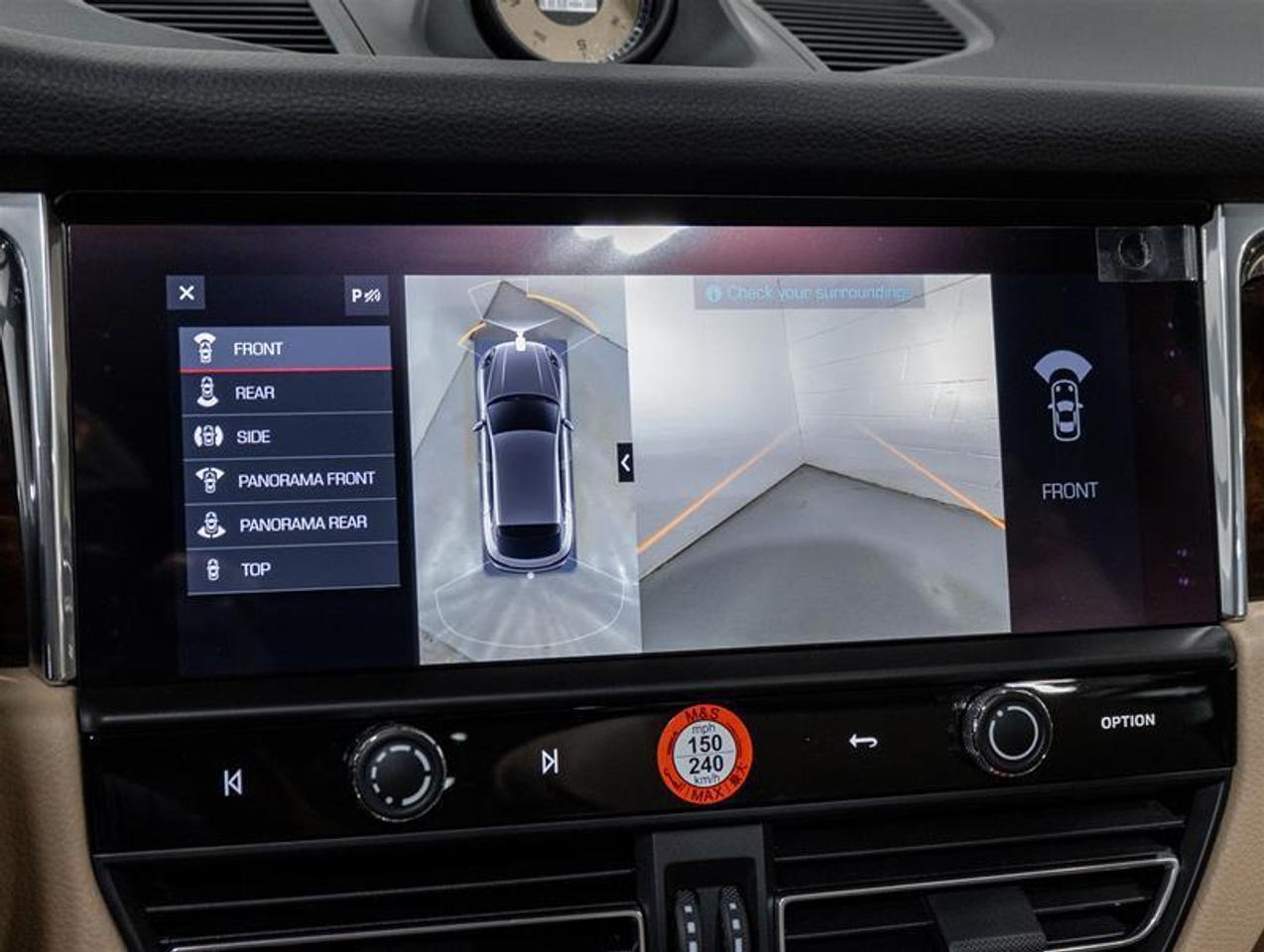 2026 Porsche Macan  Photo