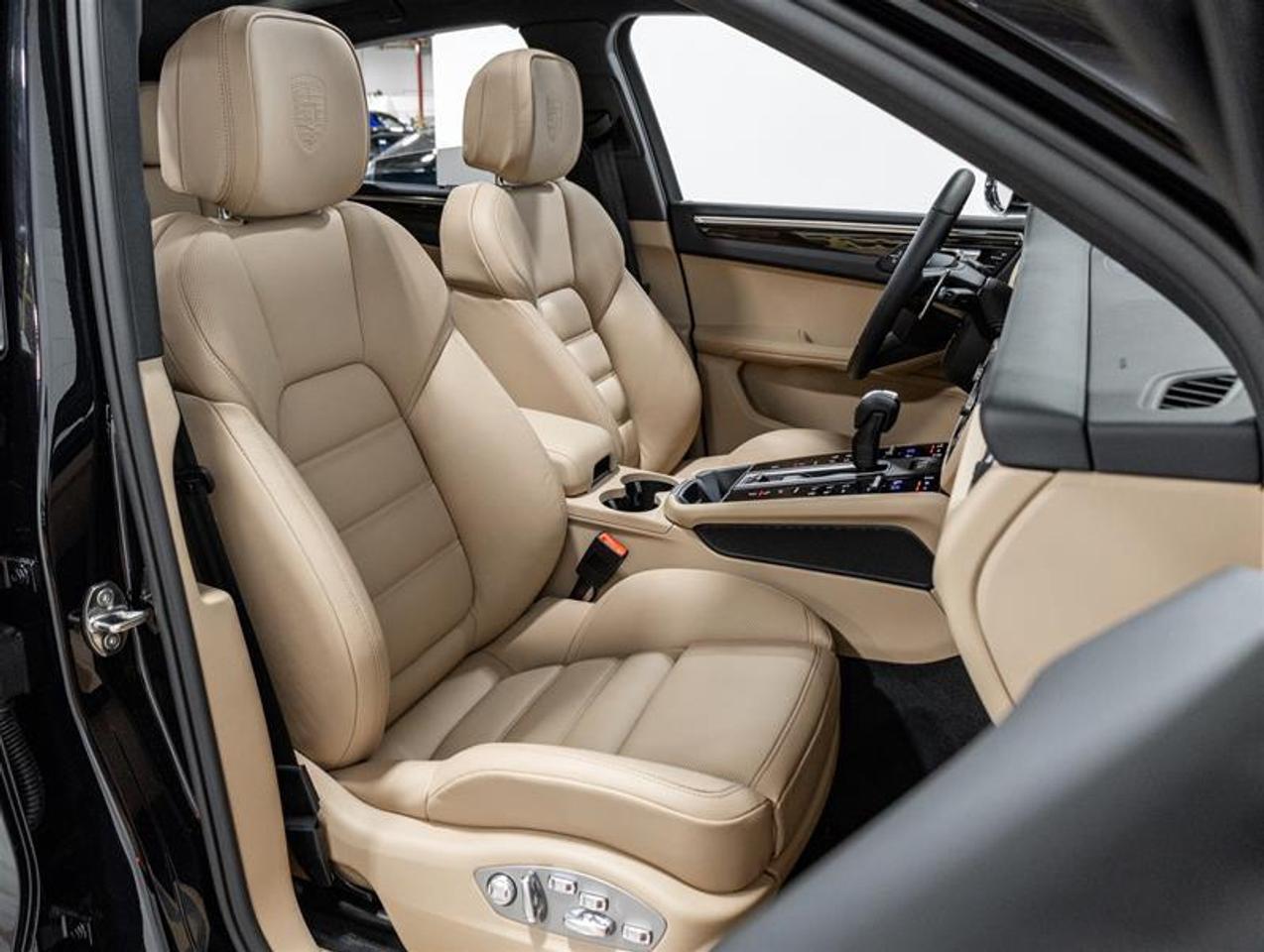 2026 Porsche Macan  Photo