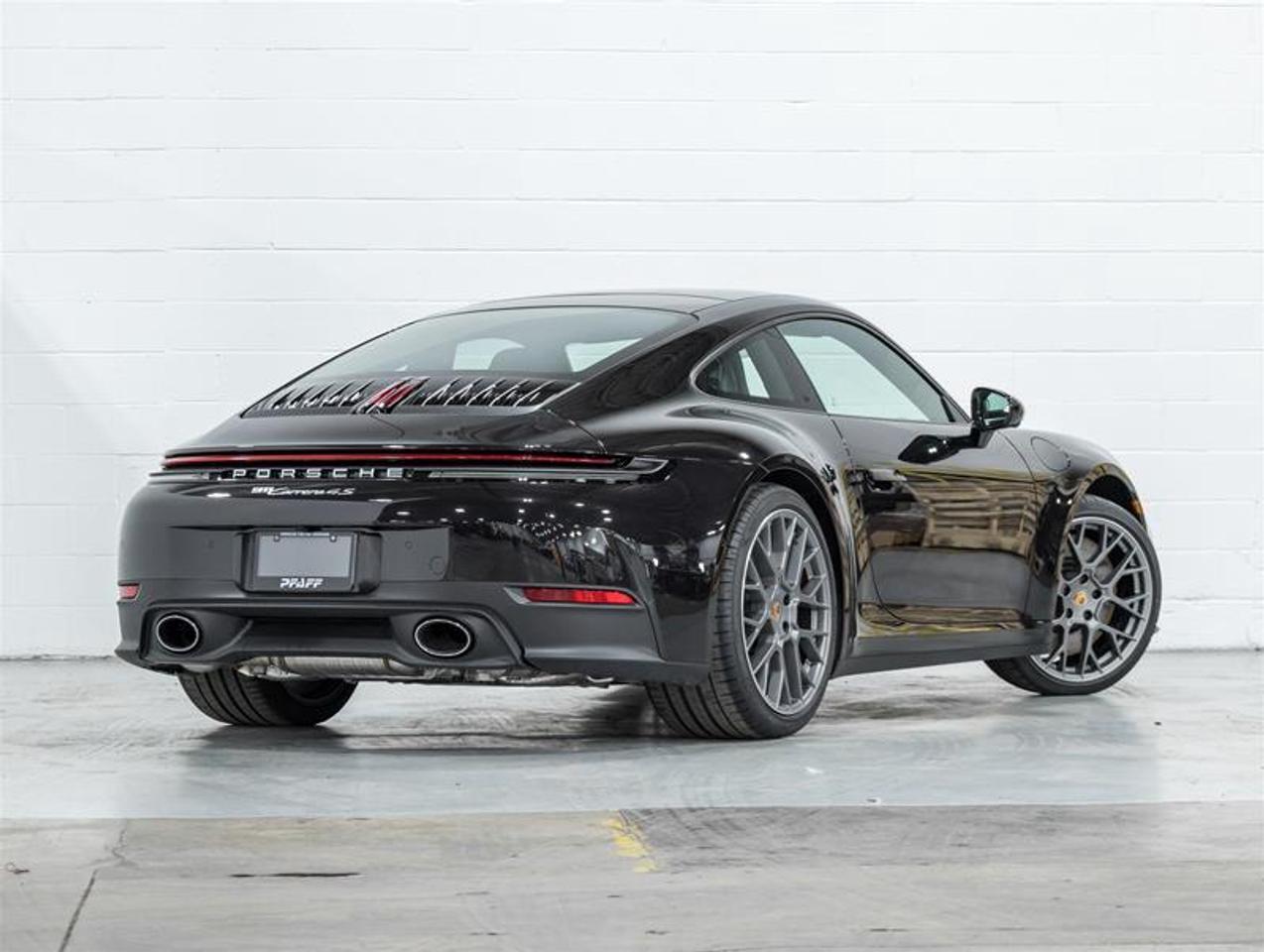 2026 Porsche 911  Photo