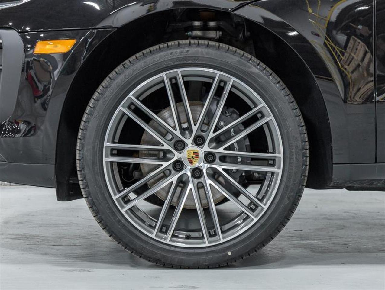 2026 Porsche Macan  Photo