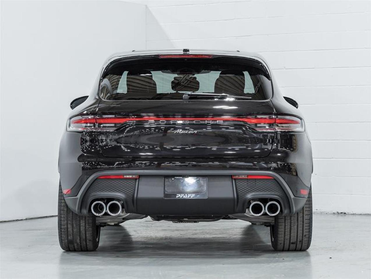 2026 Porsche Macan  Photo