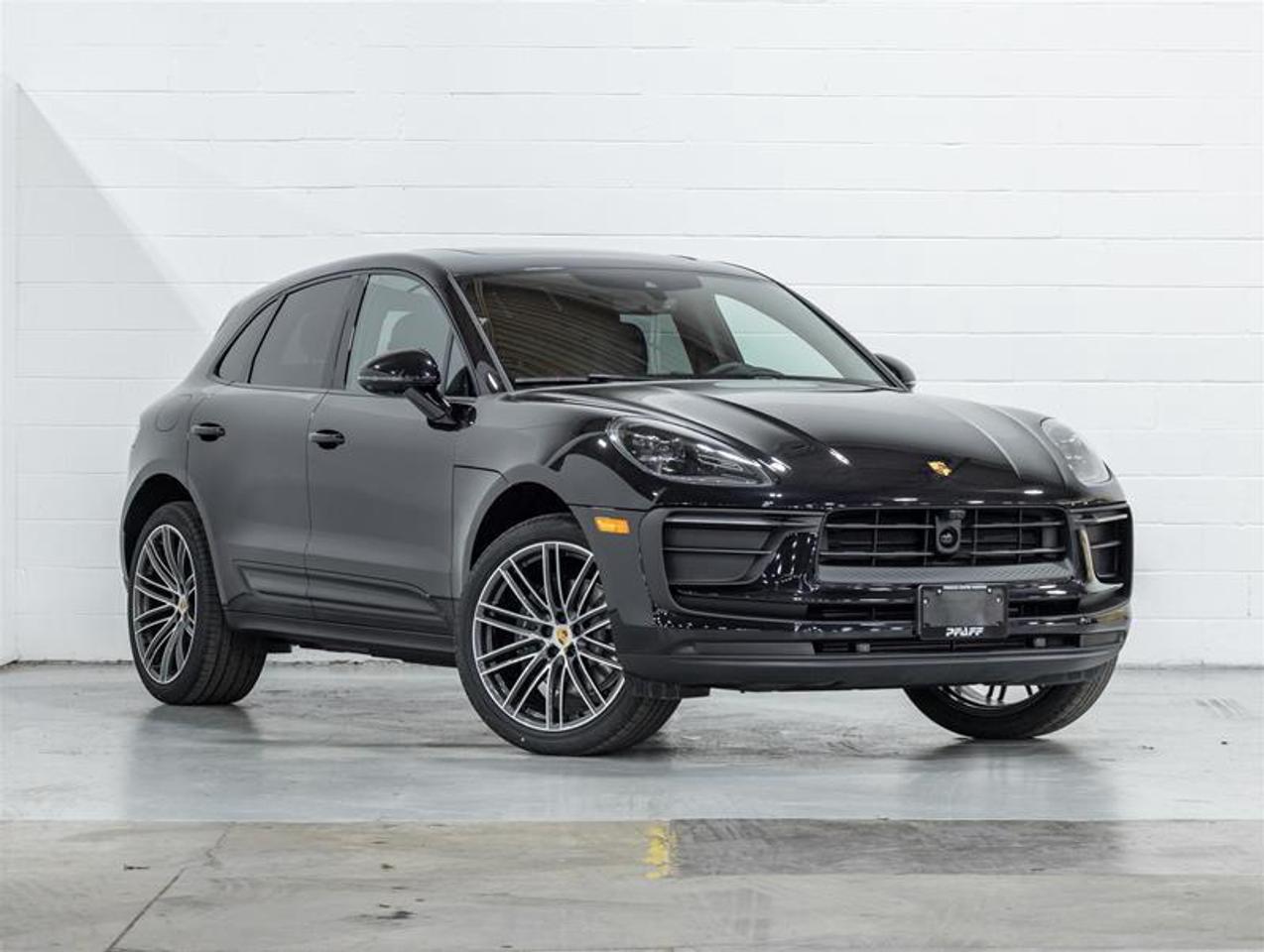 2026 Porsche Macan  Photo