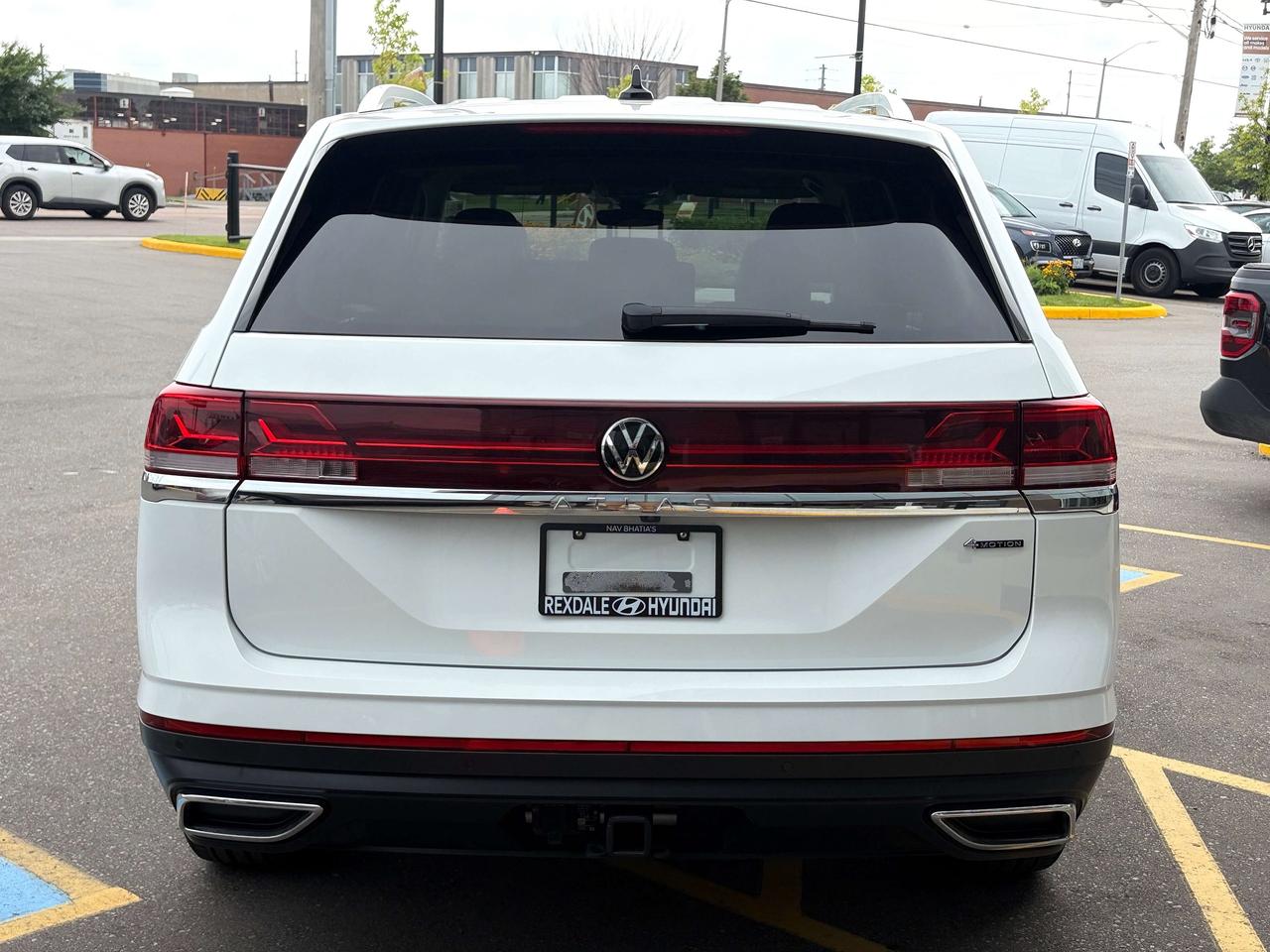2024 Volkswagen Atlas HIGHLINE AWD   CLEAN CARFAX   ONE OWNER Photo