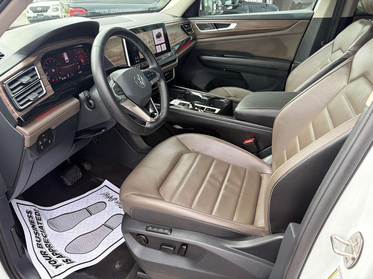 2024 Volkswagen Atlas HIGHLINE AWD   CLEAN CARFAX   ONE OWNER Photo