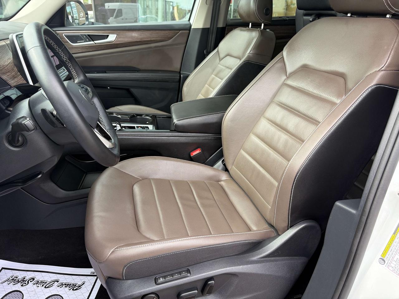 2024 Volkswagen Atlas HIGHLINE AWD   CLEAN CARFAX   ONE OWNER Photo