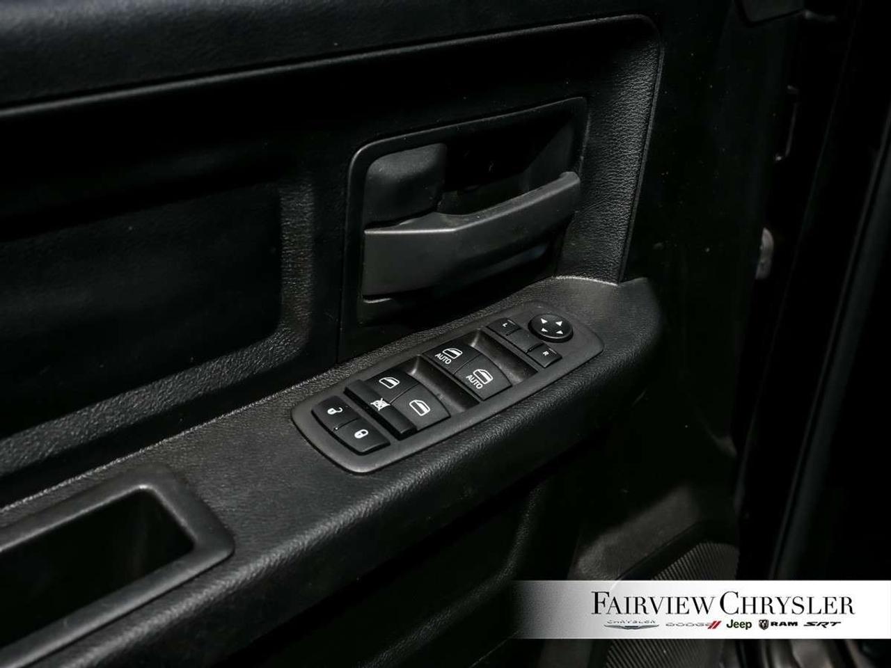 2022 RAM 1500 Express 4x4 Crew Cab 5'7 Box 5.7L HEMI   CREW   NIGHT EDITION   HEATED SEATS   TOW PKG   CARPLAY Photo