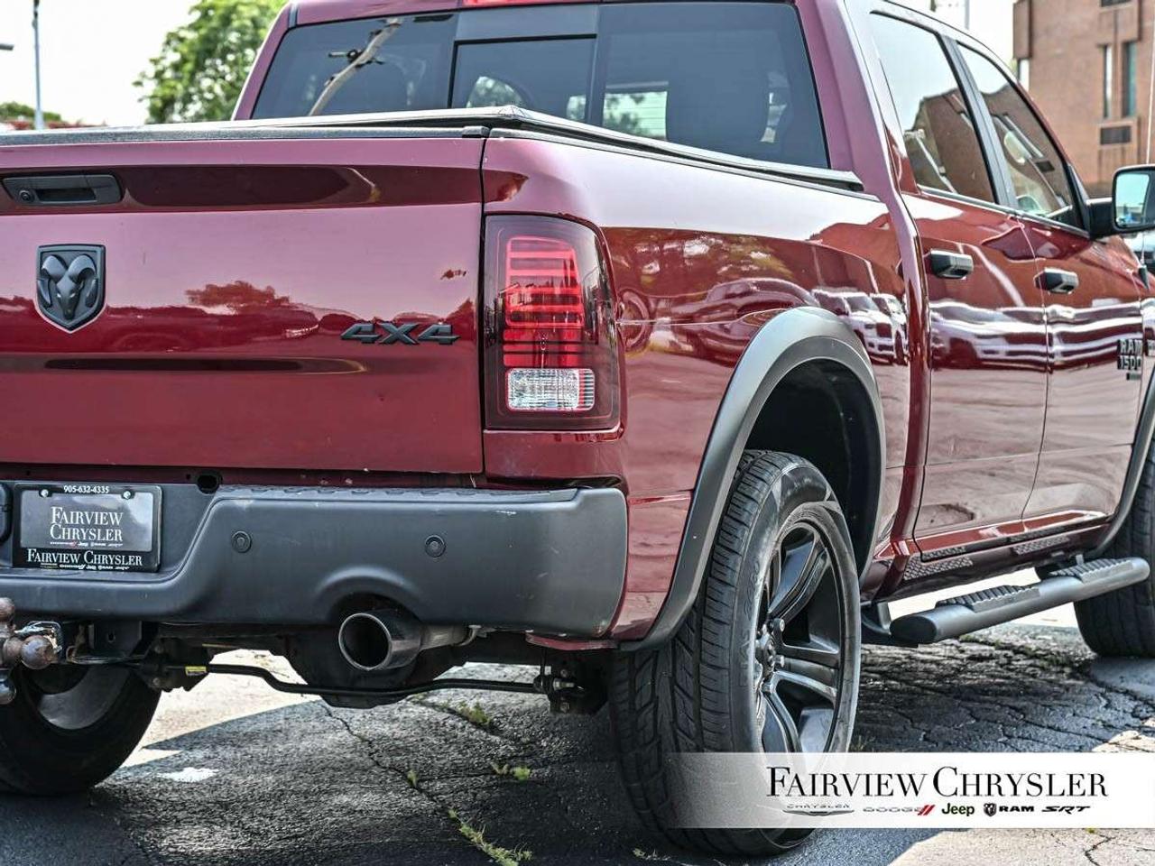 2022 RAM 1500 Warlock 4x4 Crew Cab 5'7 Box WARLOCK   5.7L HEMI   REMOTE START   CARPLAY   NAV   121 FUEL TANK Photo