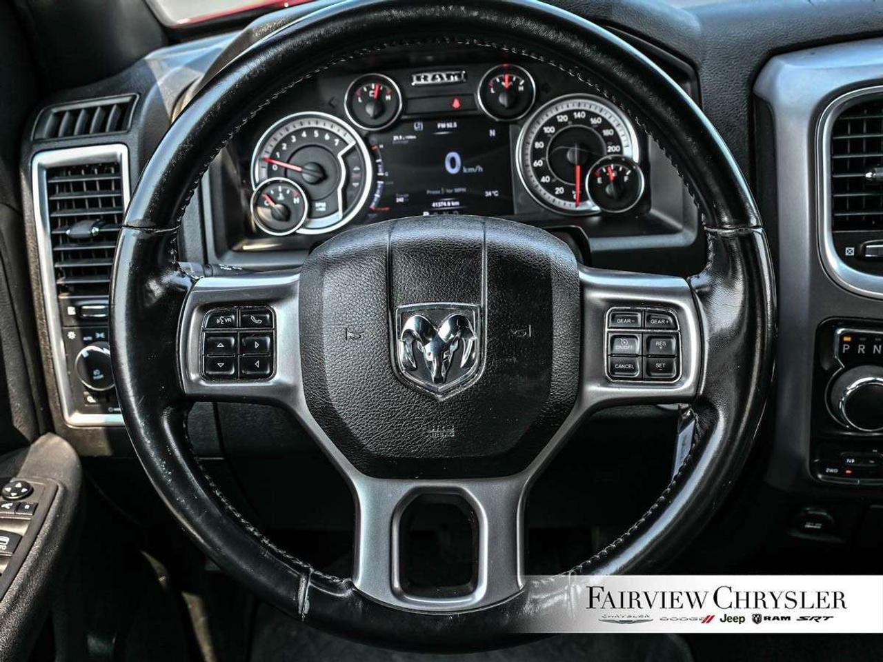 2022 RAM 1500 Warlock 4x4 Crew Cab 5'7 Box WARLOCK   5.7L HEMI   REMOTE START   CARPLAY   NAV   121 FUEL TANK Photo
