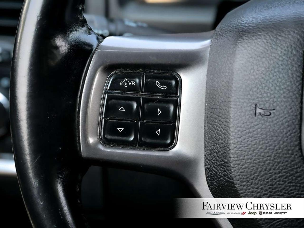 2022 RAM 1500 Warlock 4x4 Crew Cab 5'7 Box WARLOCK   5.7L HEMI   REMOTE START   CARPLAY   NAV   121 FUEL TANK Photo
