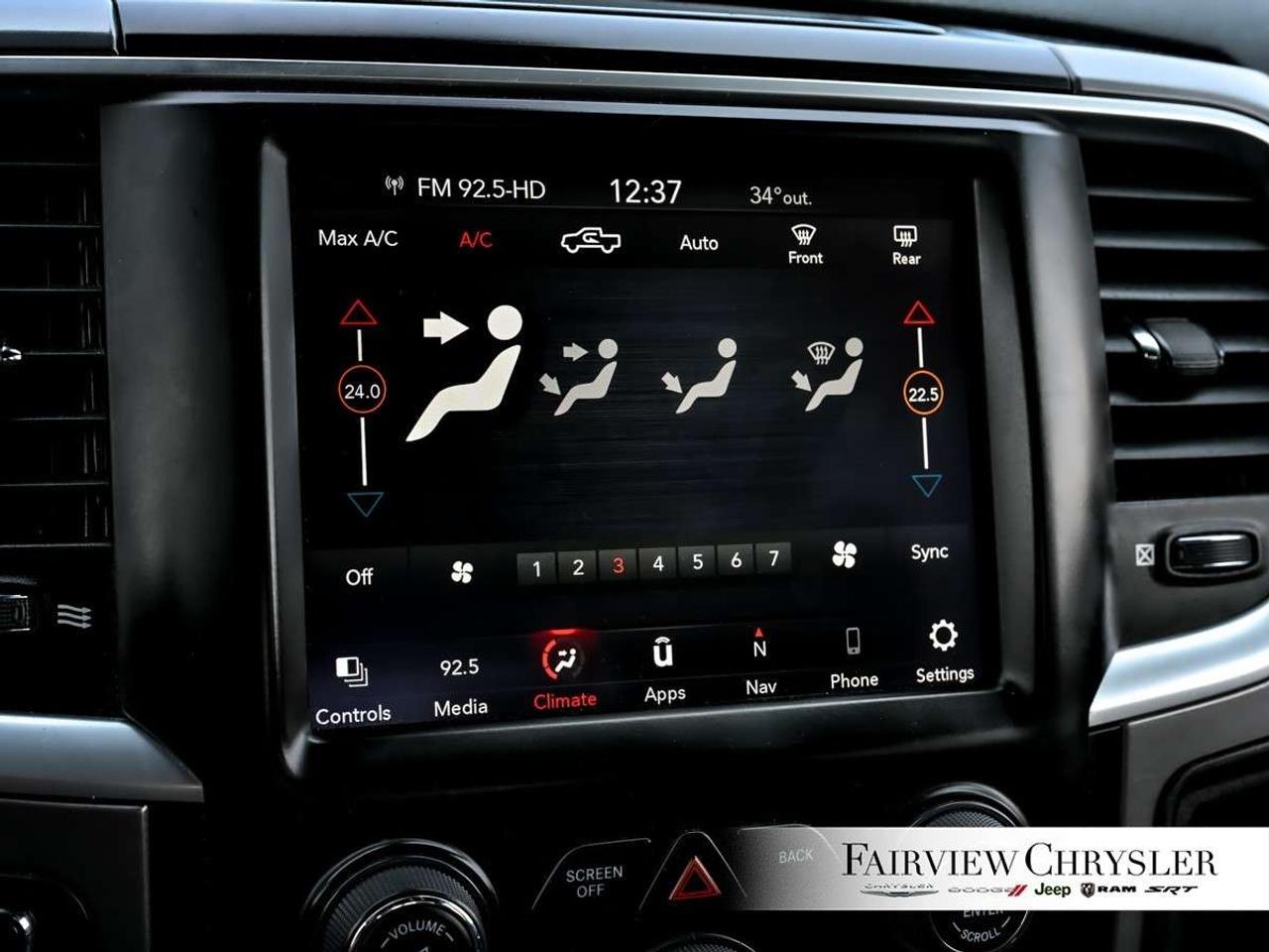 2022 RAM 1500 Warlock 4x4 Crew Cab 5'7 Box WARLOCK   5.7L HEMI   REMOTE START   CARPLAY   NAV   121 FUEL TANK Photo