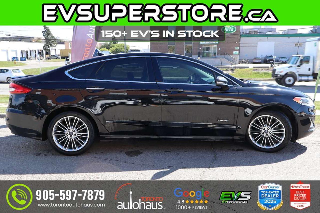 2020 Ford Fusion Titanium Hybrid Photo
