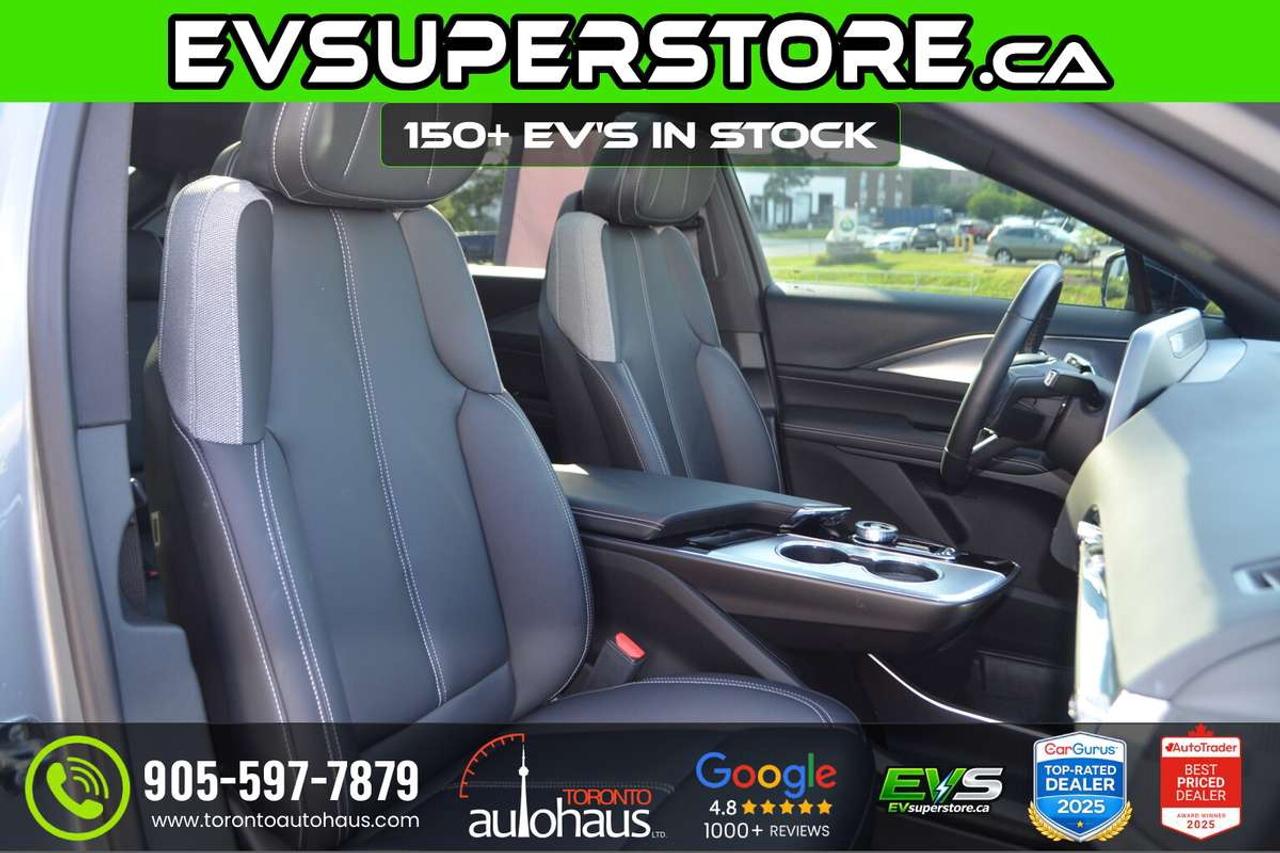 2024 Cadillac LYRIQ TECH PKG I 600E4 AWD Photo