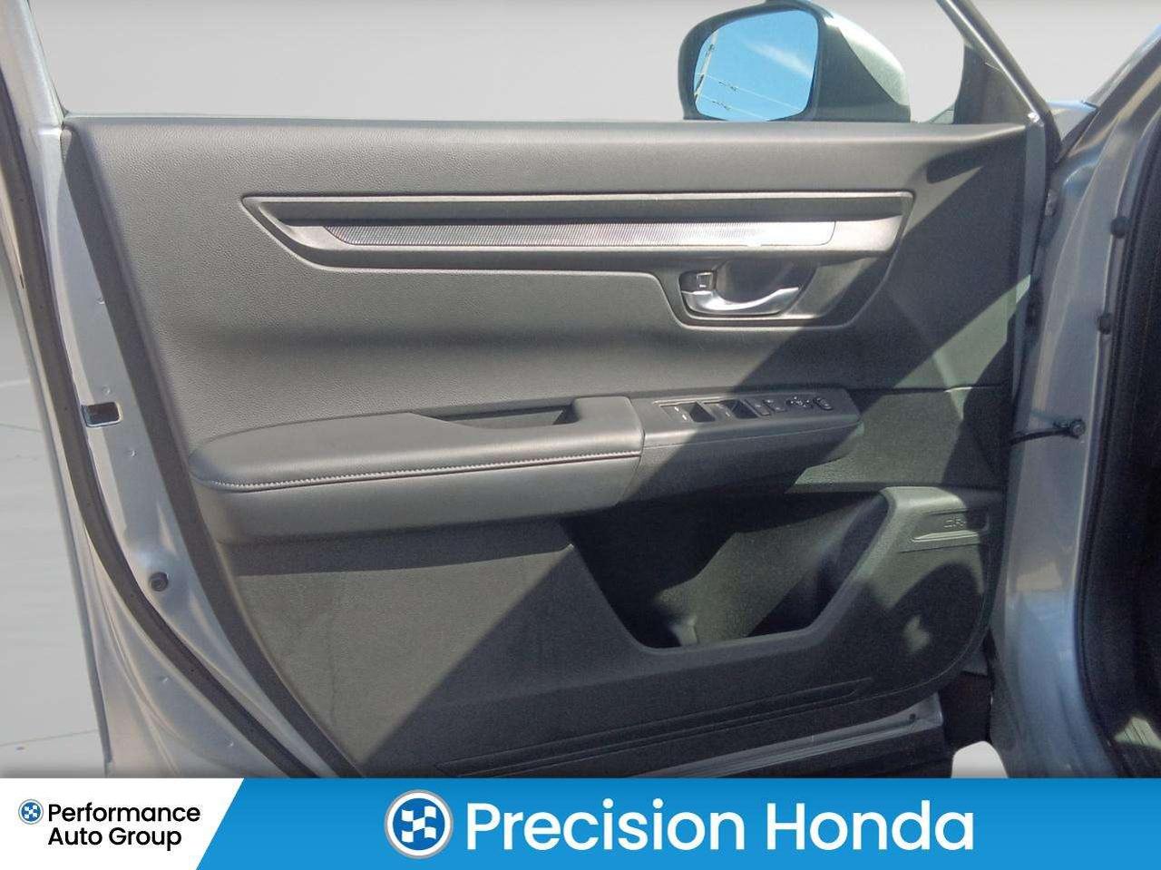 2025 Honda CR-V LX Heated Seats  Rear Camera CarPlay Photo