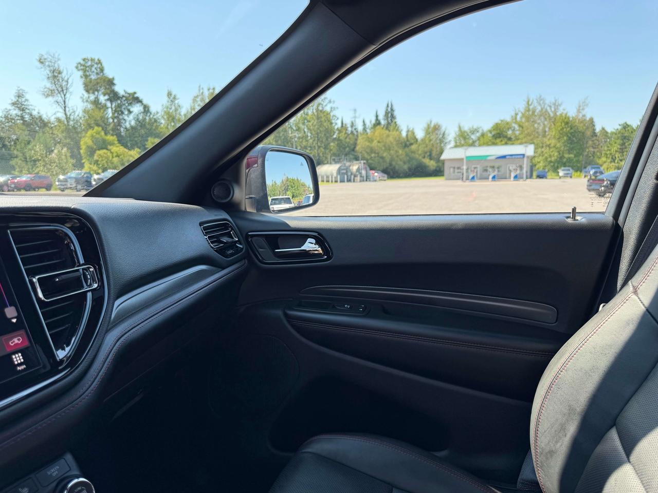 2025 Dodge Durango GT Plus - htd/vntd leather - tow pkg - sunroof Photo