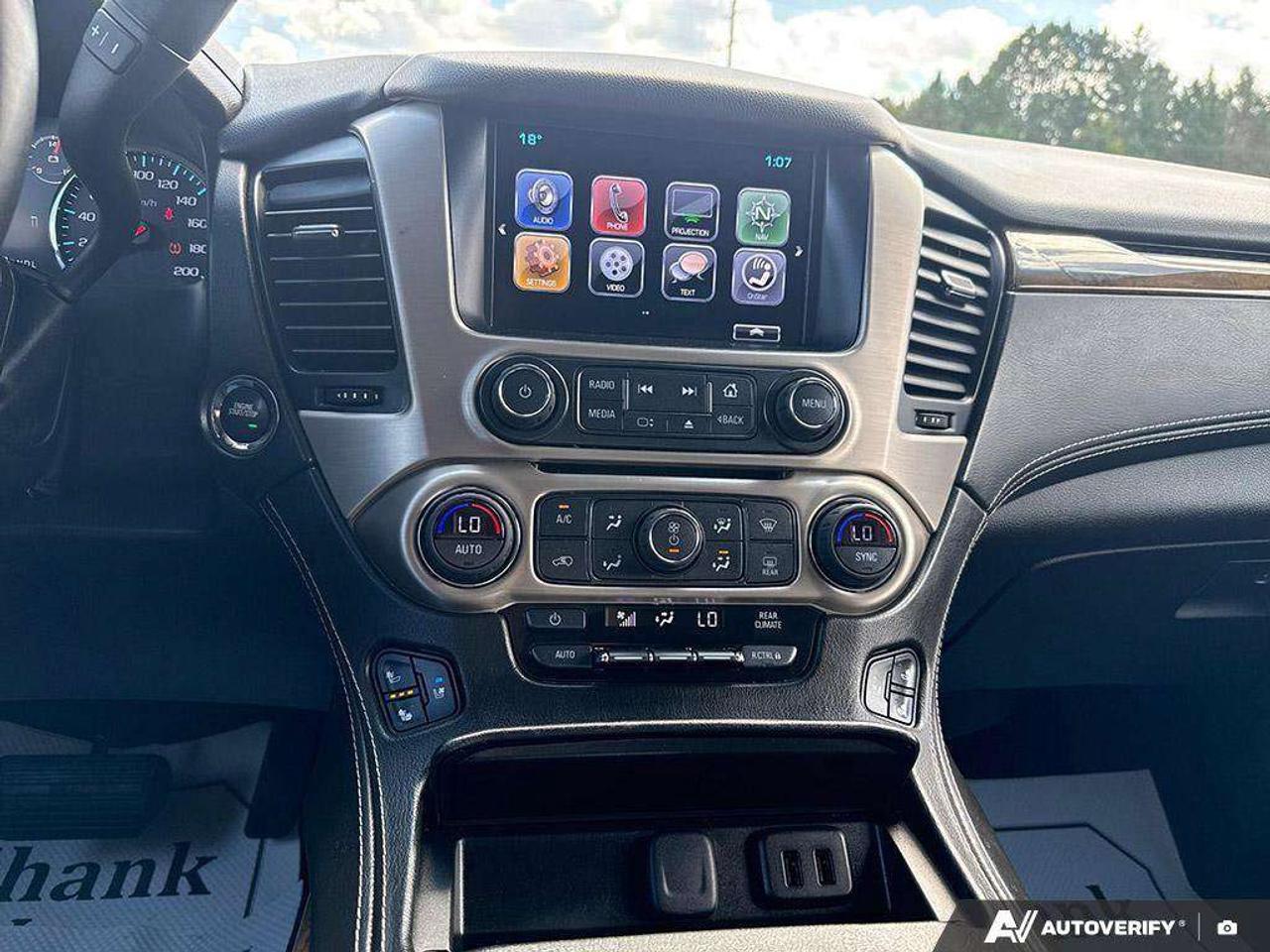 2017 GMC Yukon LOADED. REAR ENTERTAINMENT. TRAILERING PKG. HEATED AND COOLED FRONT SEATS. WIRELESS CHARGING. CERTIFIED. Photo