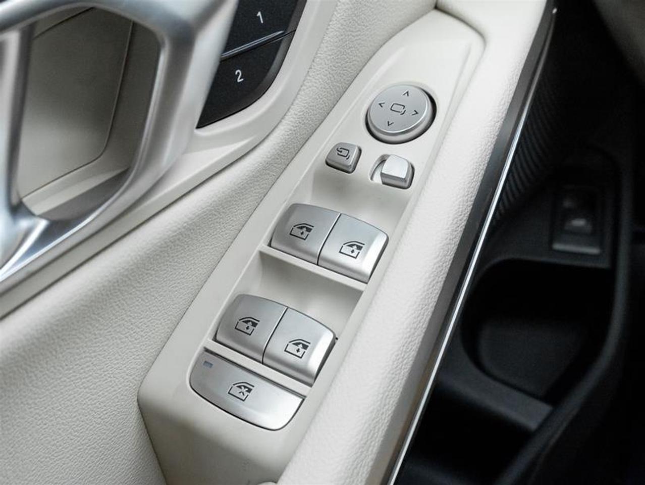 2026 BMW 330 i xDrive 4dr All-Wheel Drive Sedan Photo