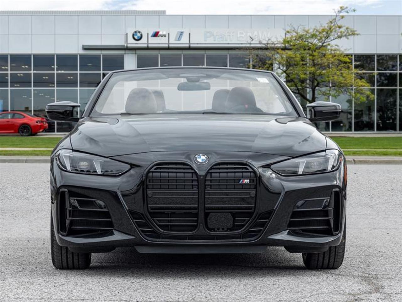 2027 BMW M440 i xDrive 2dr All-Wheel Drive Cabriolet Photo