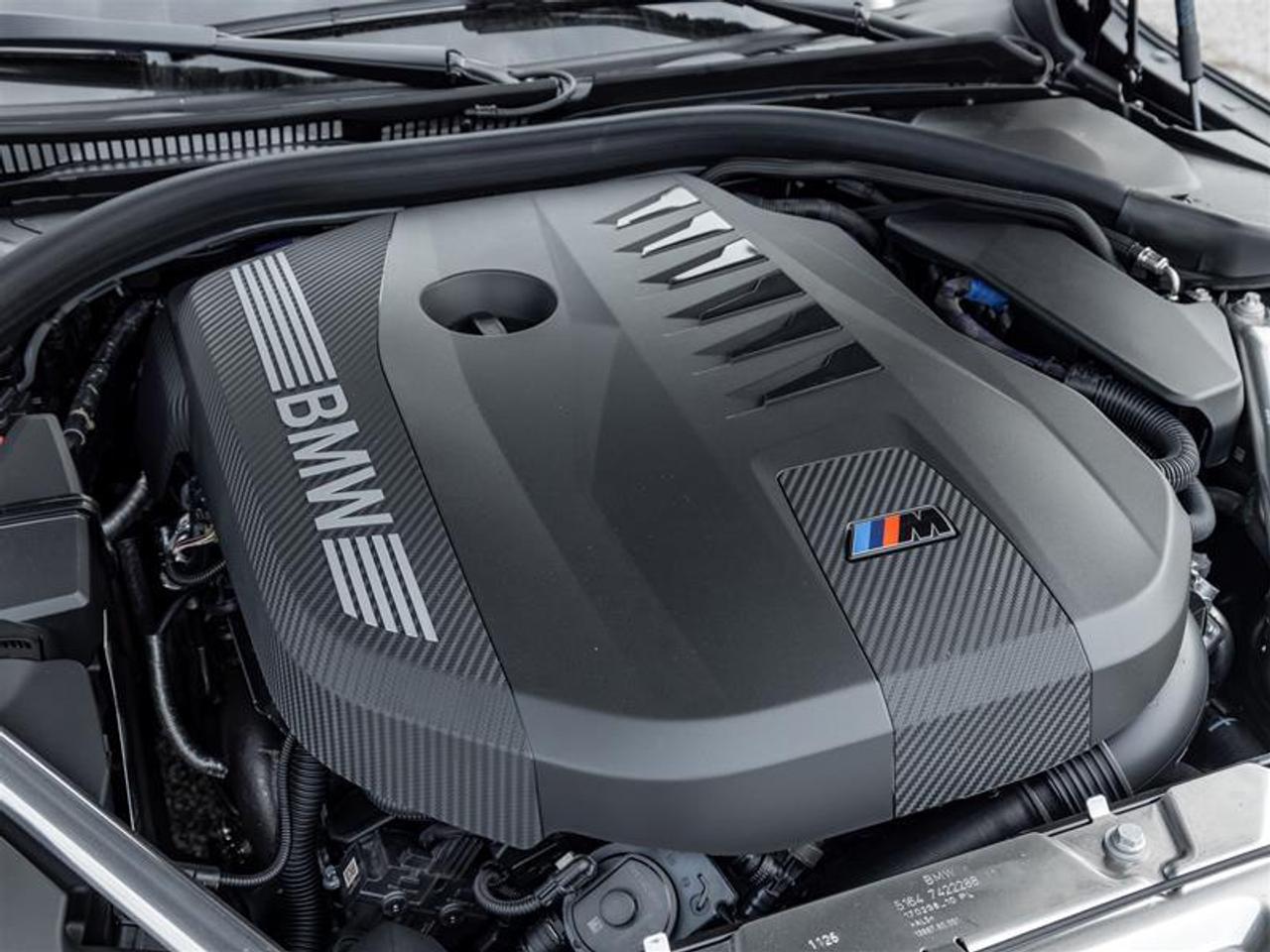 2027 BMW M440 i xDrive 2dr All-Wheel Drive Cabriolet Photo