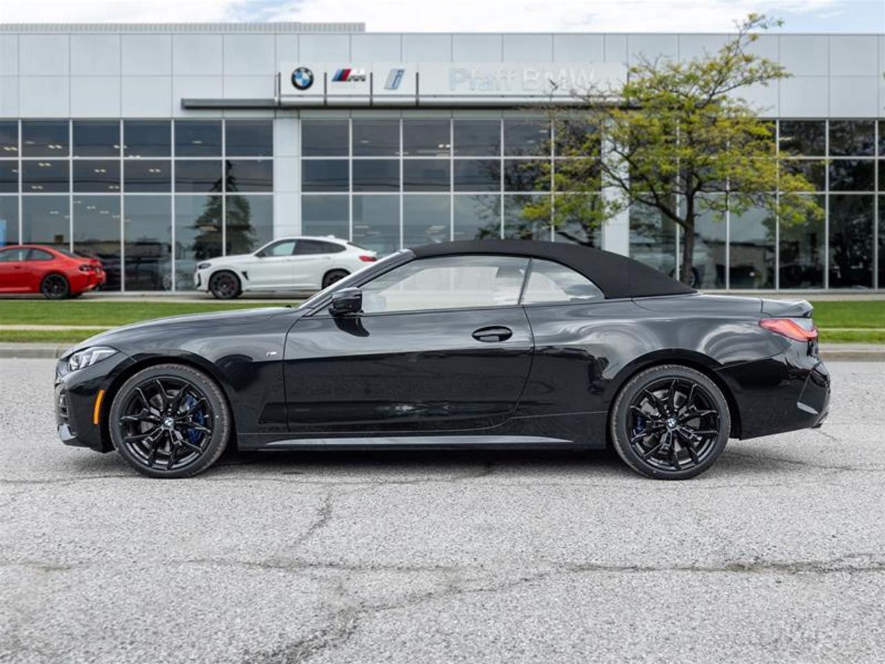 2027 BMW M440 i xDrive 2dr All-Wheel Drive Cabriolet Photo
