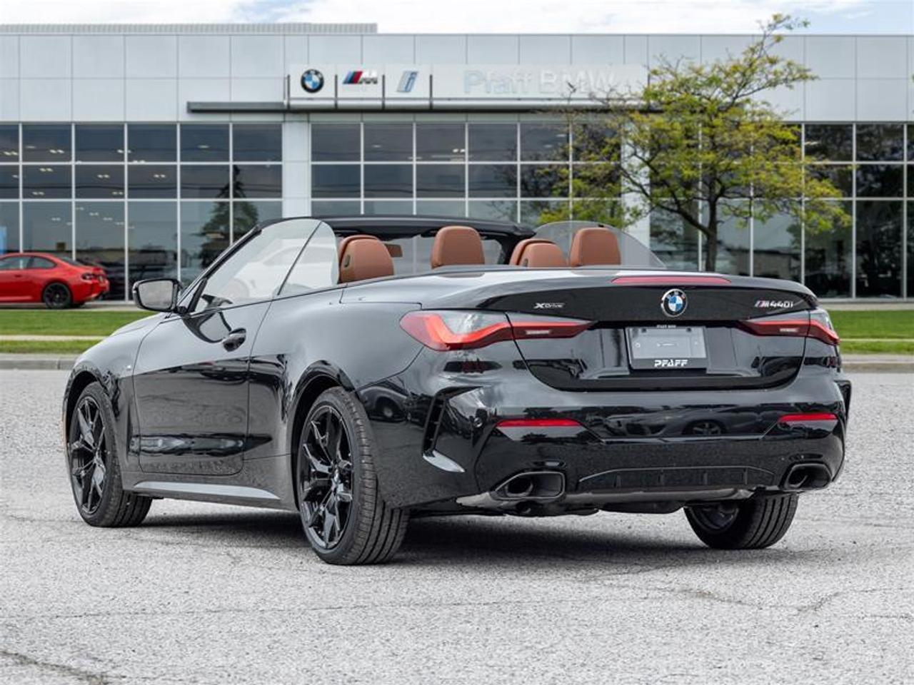2027 BMW M440 i xDrive 2dr All-Wheel Drive Cabriolet Photo
