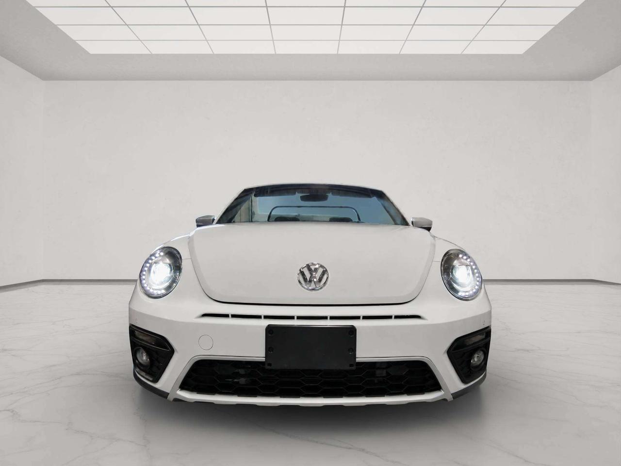 2019 Volkswagen Beetle DUNE CONVERTIBLE! ABSOLUTELY MINT, JUST 45K! Photo1