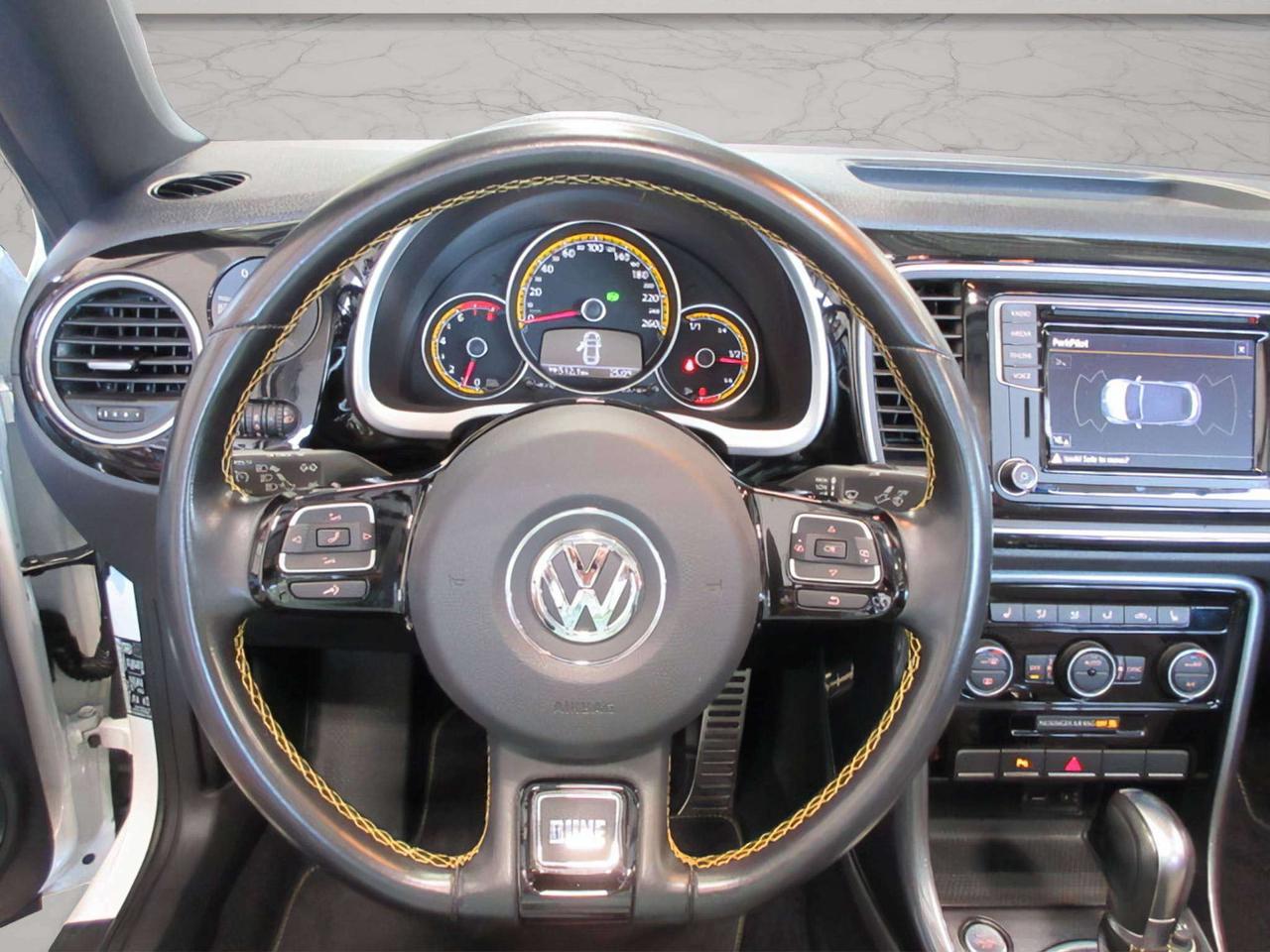 2019 Volkswagen Beetle DUNE CONVERTIBLE! ABSOLUTELY MINT, JUST 45K! Photo