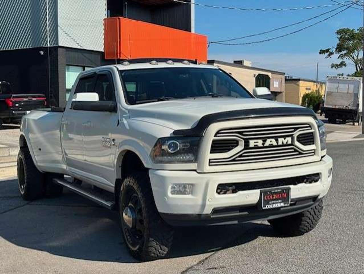 2018 RAM 3500 LARAMIE 4X4 DIESEL DUALLY LEATHER-ROOF-NAVI-LIFTED Photo
