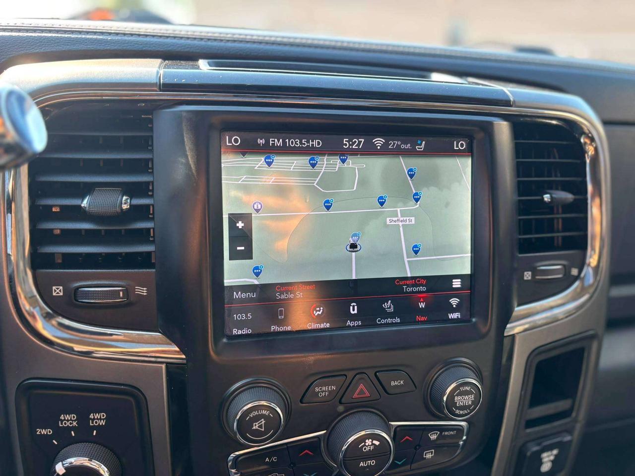 2018 RAM 3500 LARAMIE 4X4 DIESEL DUALLY LEATHER-ROOF-NAVI-LIFTED Photo