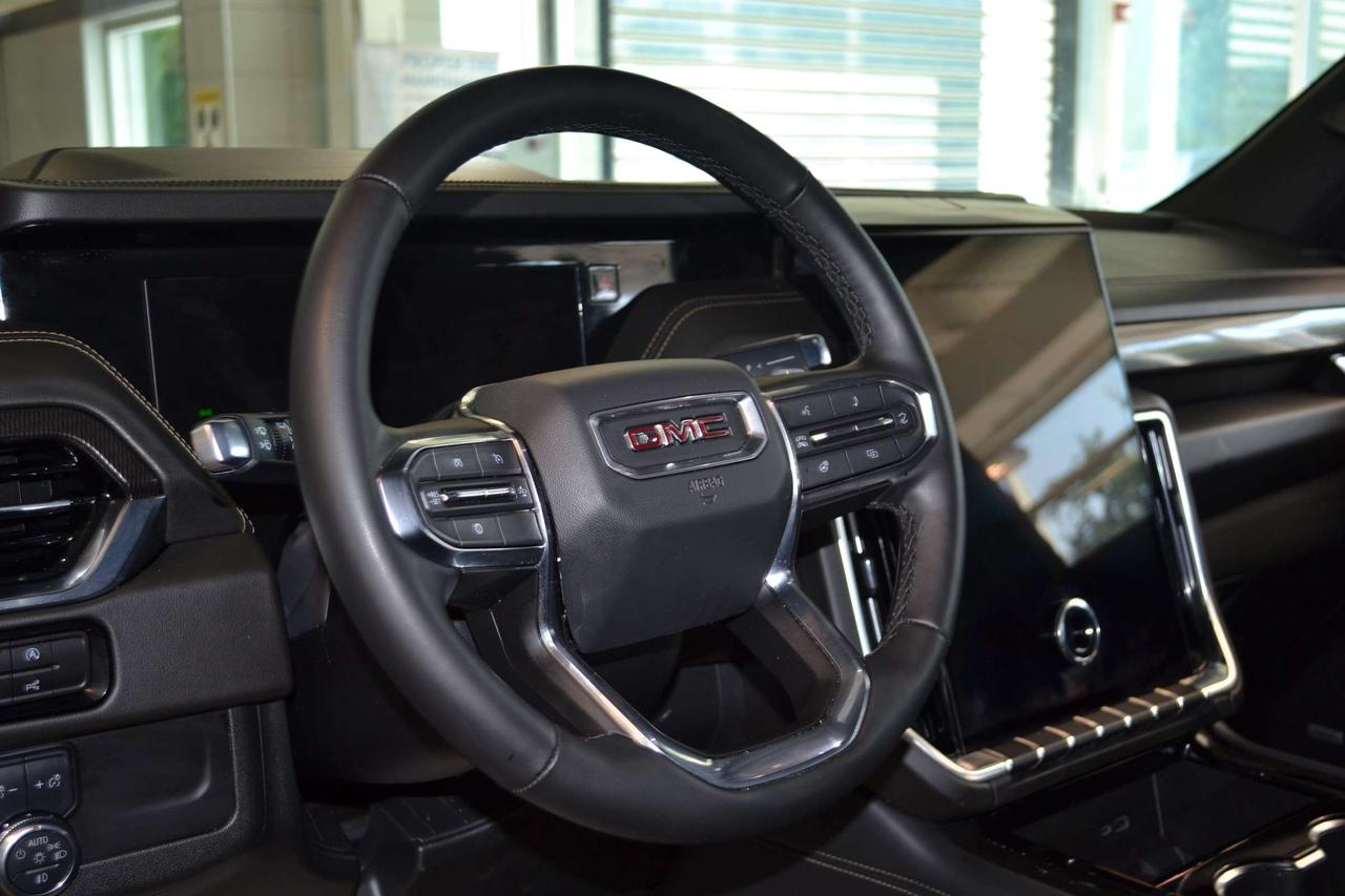 2025 GMC Yukon Elevation Photo3
