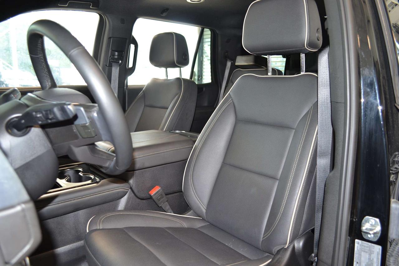 2025 GMC Yukon Elevation Photo